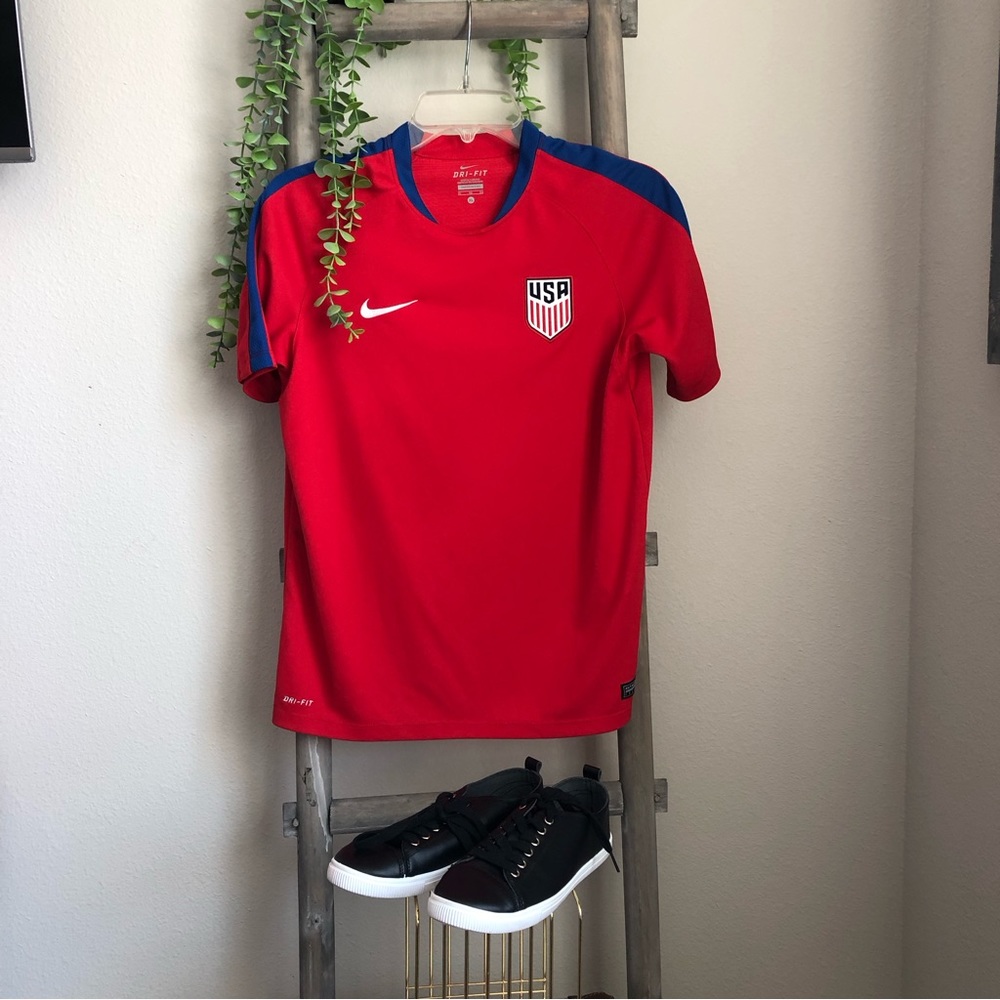 Children’s XL Nike Authentic USA Soccer DriFit T-shirt